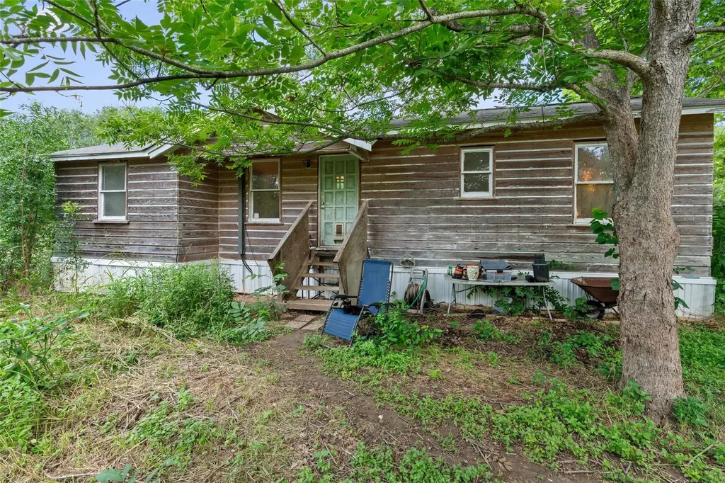2400 Whirlaway Drive Del Valle TX 78617
