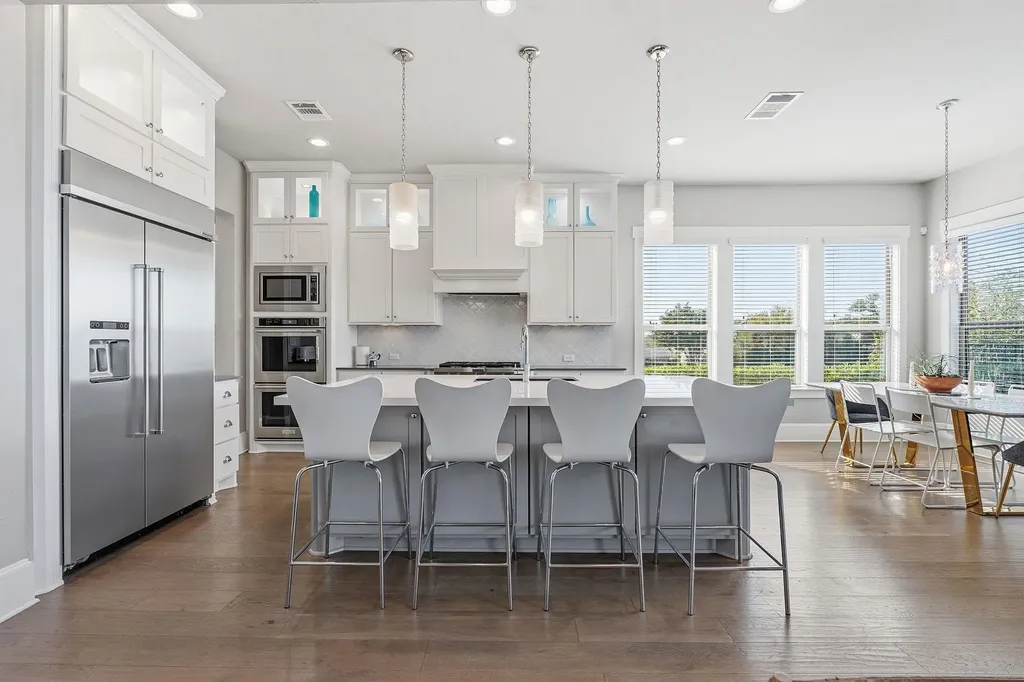 801 Serene Estates Drive Austin TX 78738