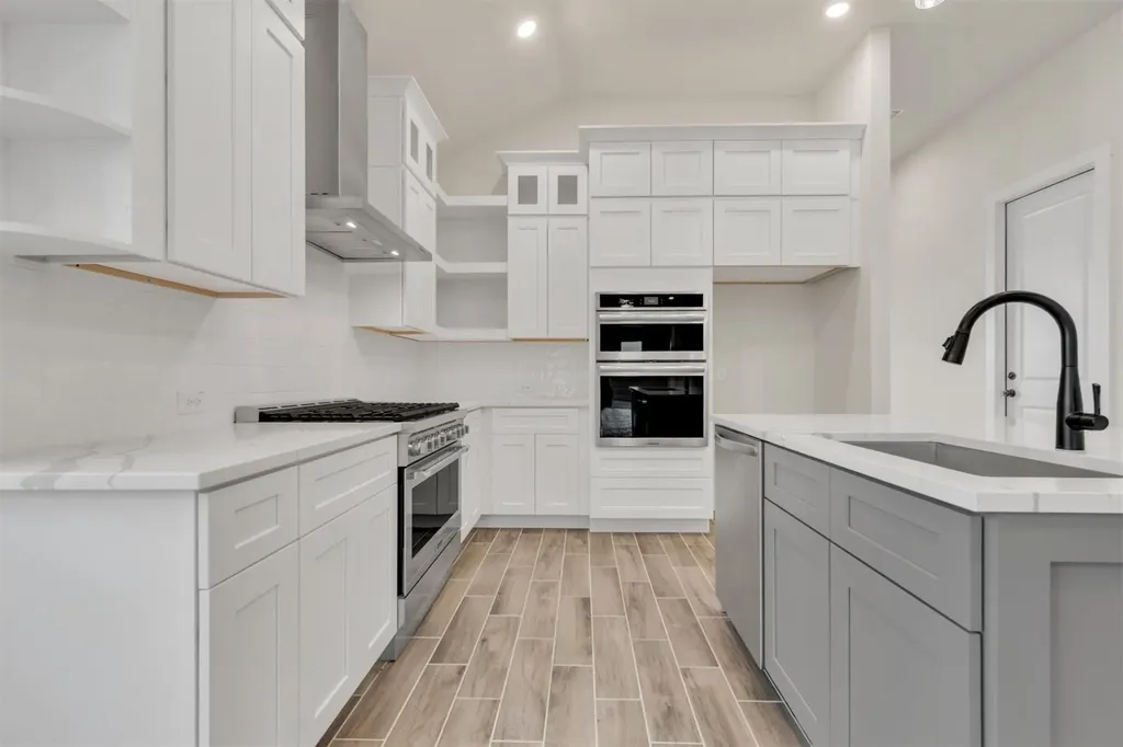 8507 Pine Muhly Drive Lago Vista TX 78645