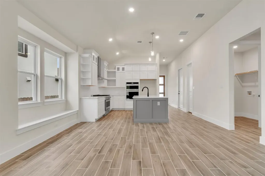 8507 Pine Muhly Drive Lago Vista TX 78645