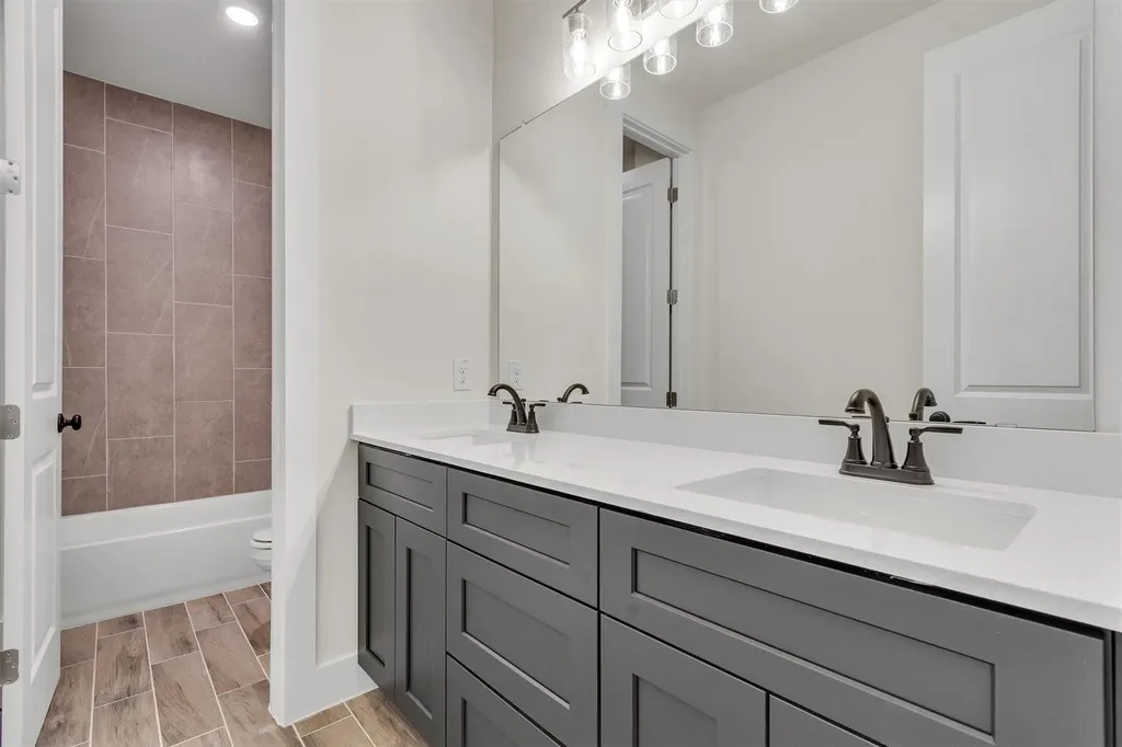 8507 Pine Muhly Drive Lago Vista TX 78645