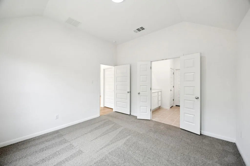 221 Hornet Street Elgin TX 78621