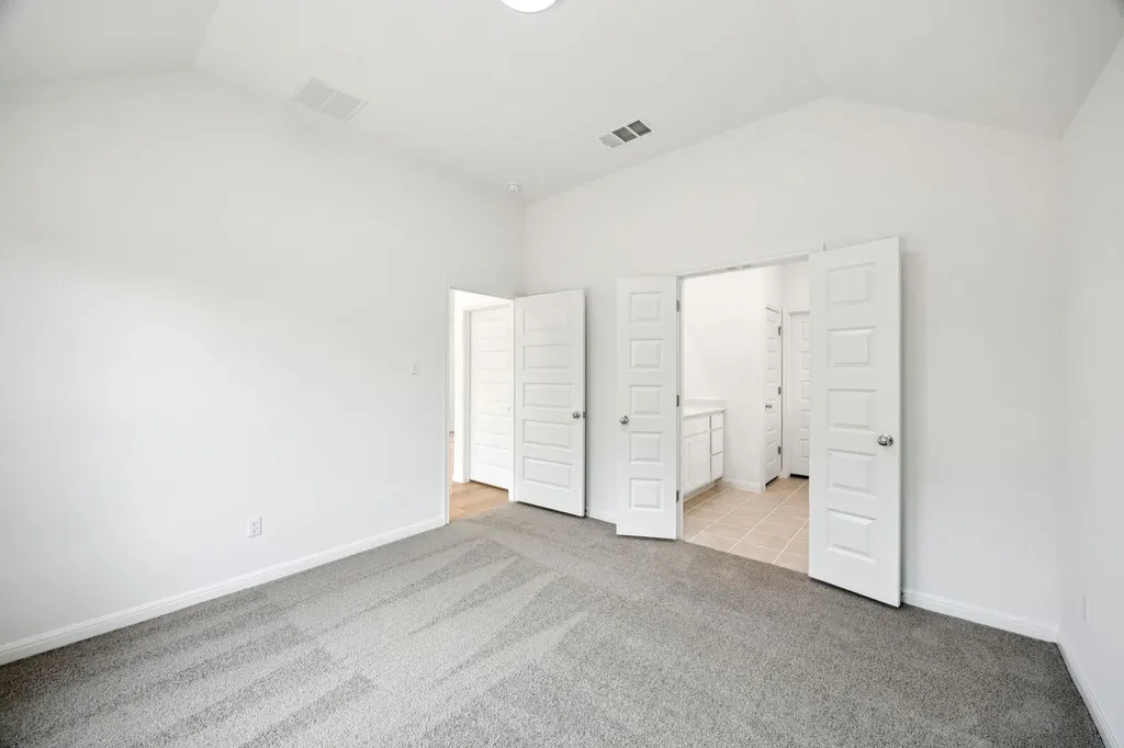 221 Hornet Street Elgin TX 78621