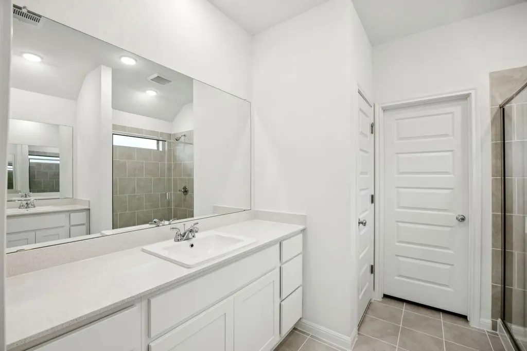221 Hornet Street Elgin TX 78621