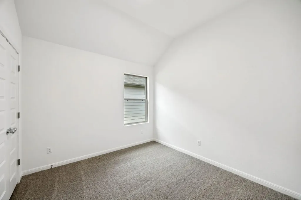 221 Hornet Street Elgin TX 78621