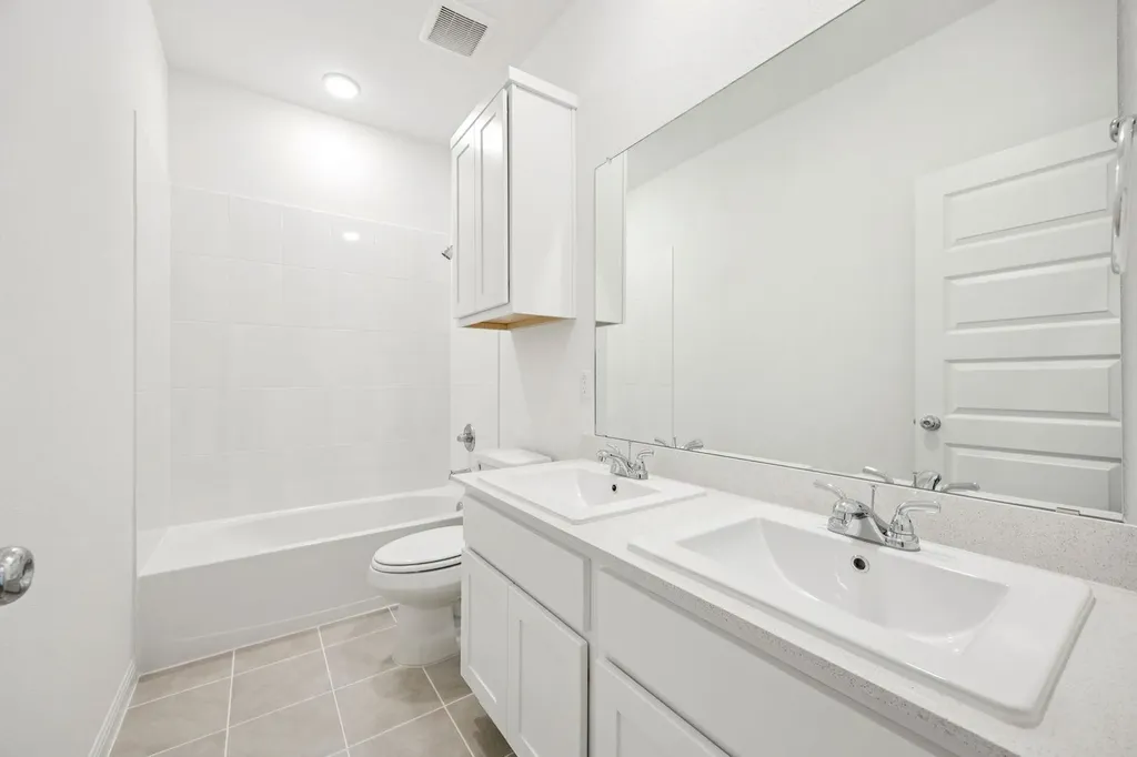 221 Hornet Street Elgin TX 78621