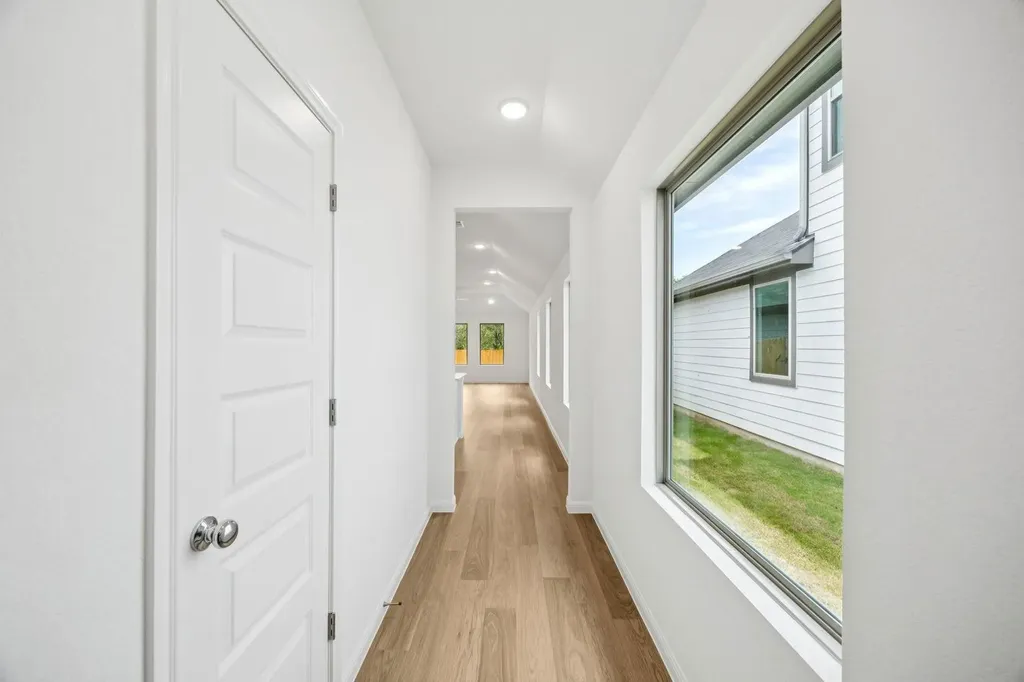 221 Hornet Street Elgin TX 78621