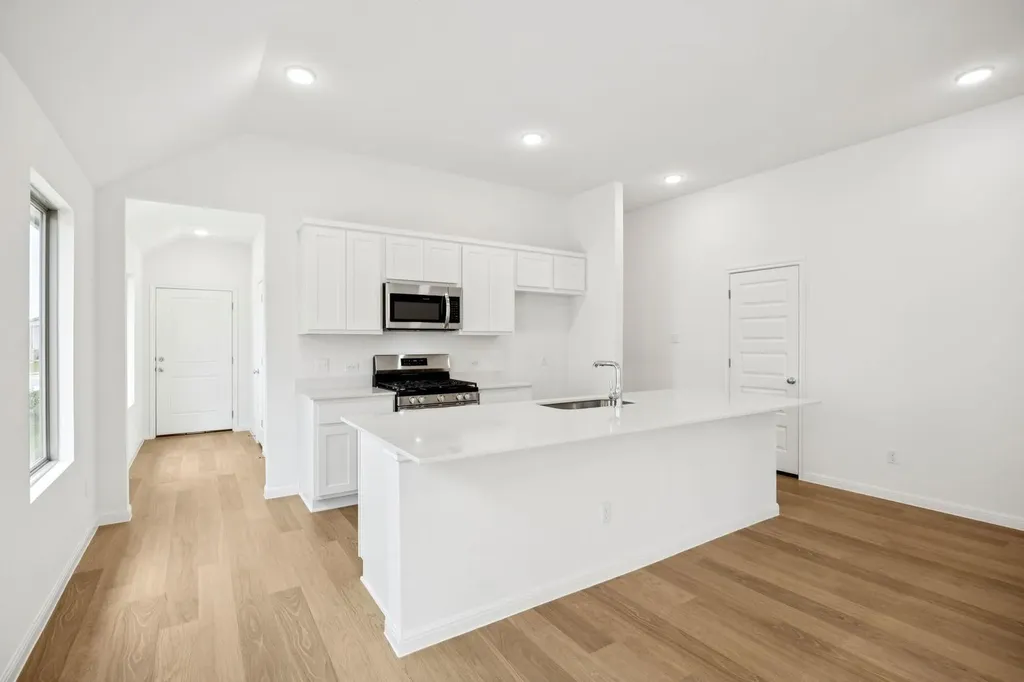 221 Hornet Street Elgin TX 78621