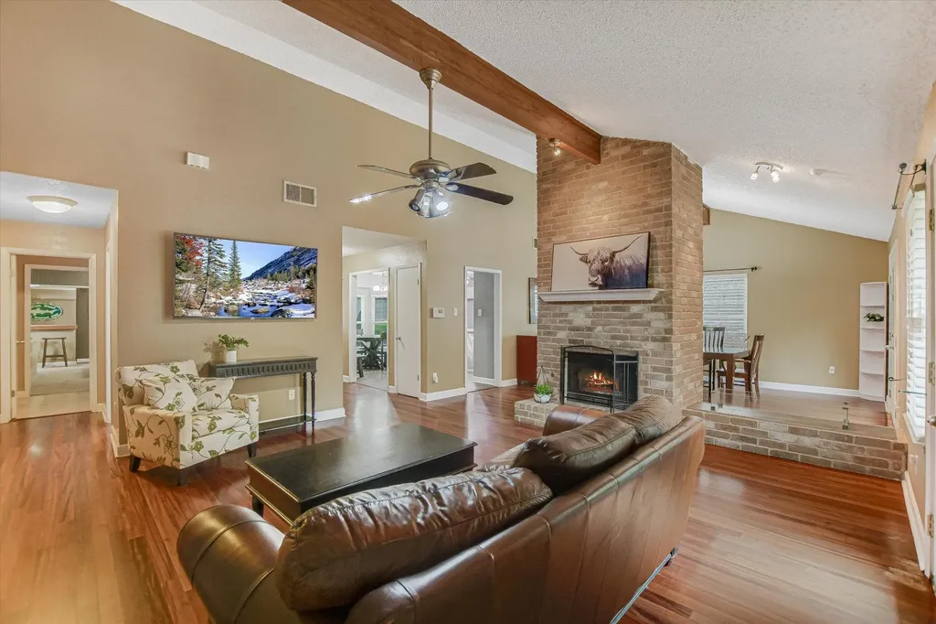 5810 Secrest Drive Austin TX 78759