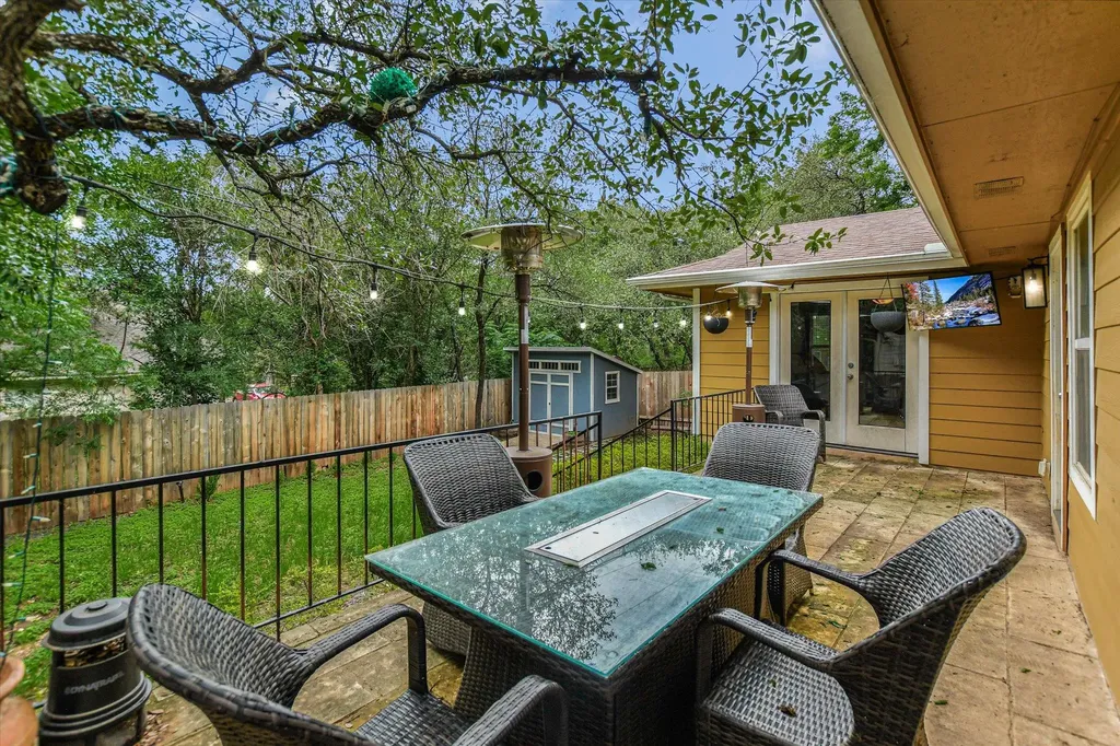 5810 Secrest Drive Austin TX 78759