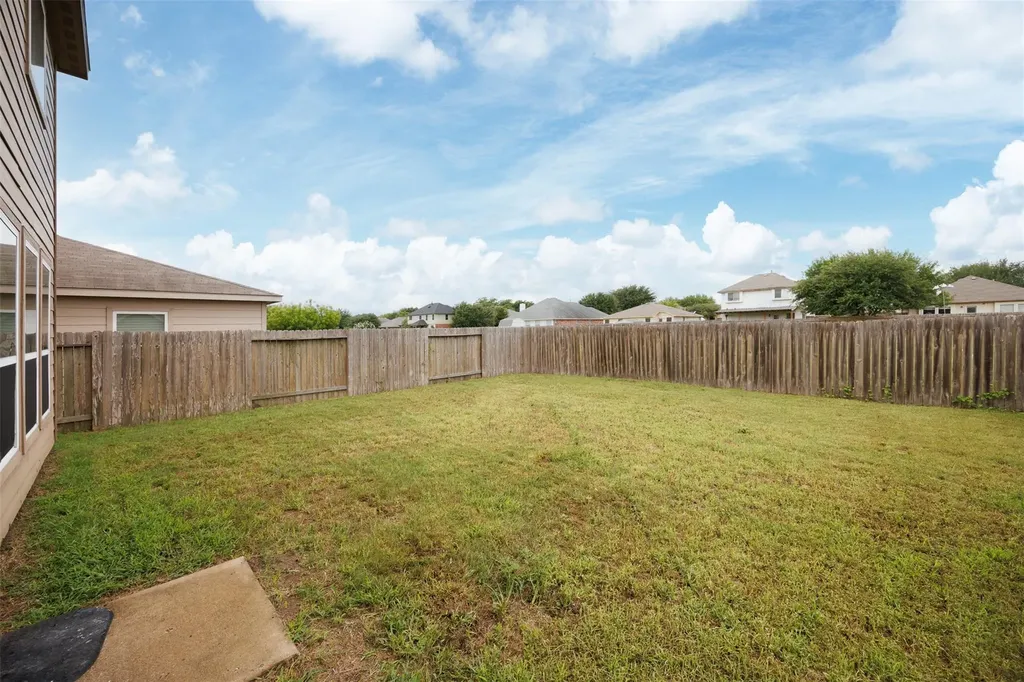 1548 Treeta Trail Kyle TX 78640