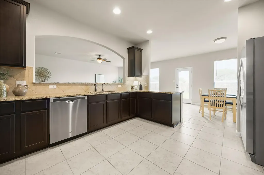 1548 Treeta Trail Kyle TX 78640