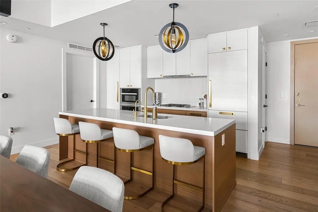 70 Rainey Street Austin TX 78701