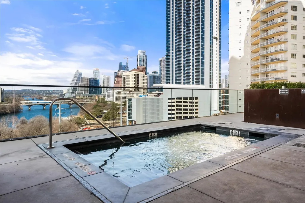 70 Rainey Street Austin TX 78701