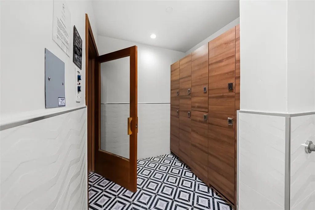 70 Rainey Street Austin TX 78701