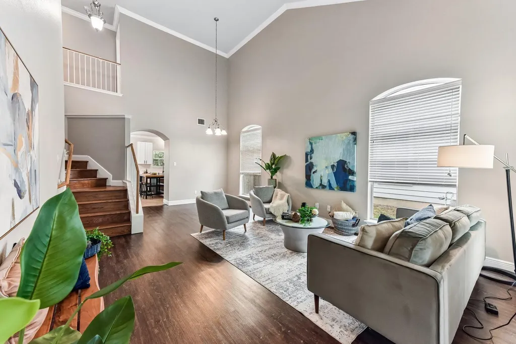 1409 Kendalia Street Austin TX 78748