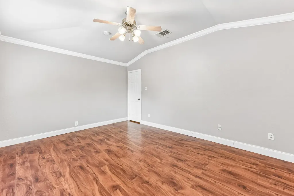 1409 Kendalia Street Austin TX 78748