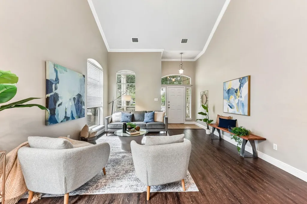 1409 Kendalia Street Austin TX 78748