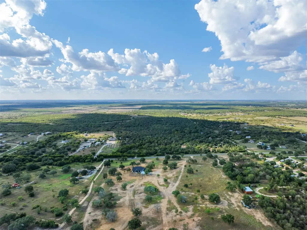 399 Seals Creek Road Lockhart TX 78644