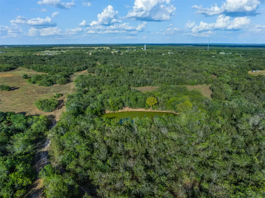 399 Seals Creek Road Lockhart TX 78644