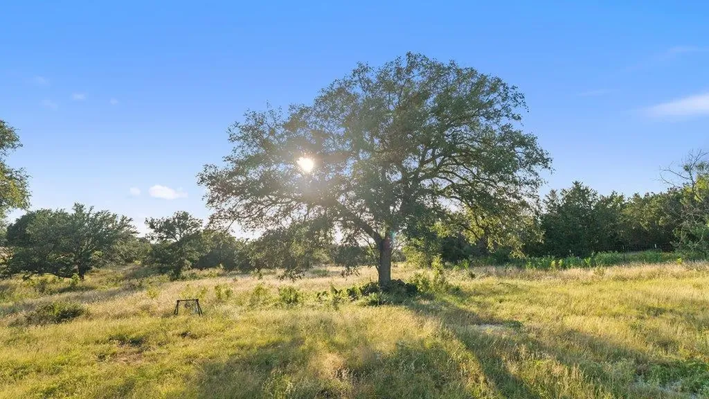 440 Flying X Road Spicewood TX 78669