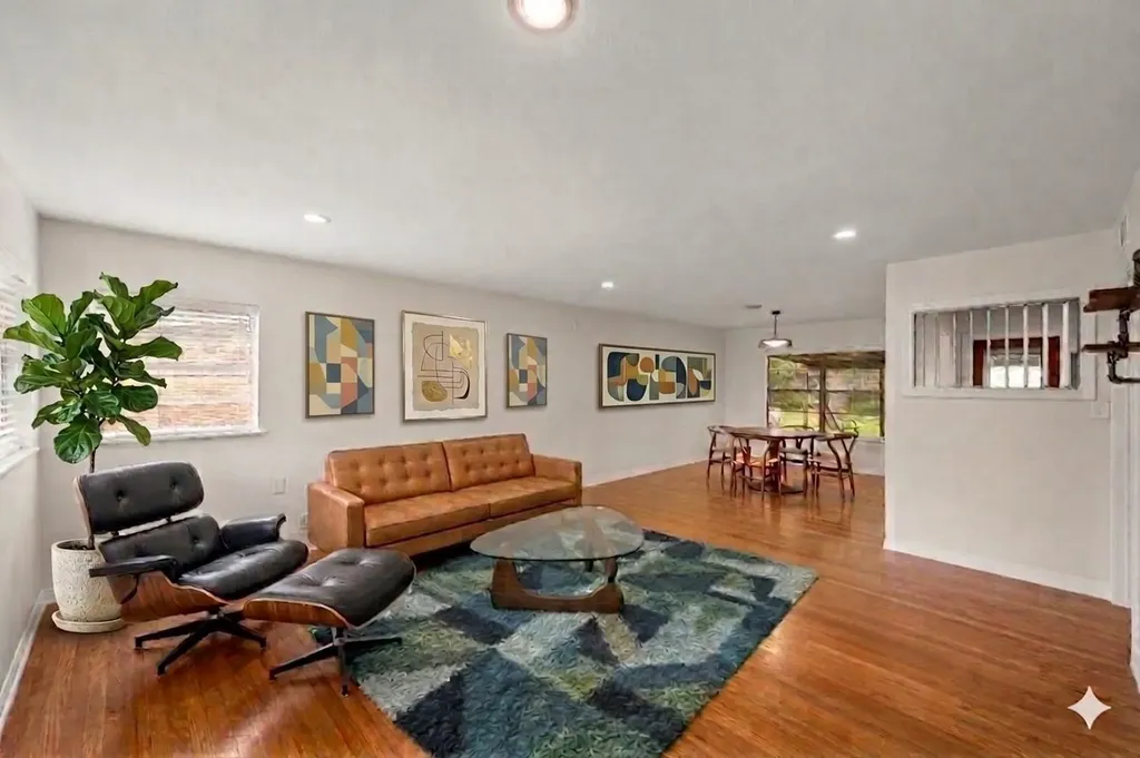 1404 Cloverleaf Drive Austin TX 78723