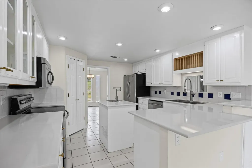 4205 Park Drive Lago Vista TX 78645