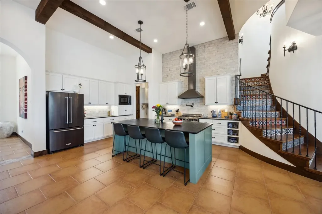 5400 Canyon Oaks Drive Lago Vista TX 78645