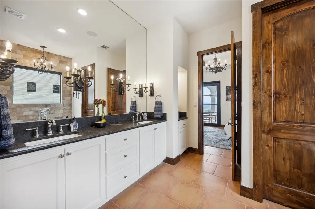 5400 Canyon Oaks Drive Lago Vista TX 78645