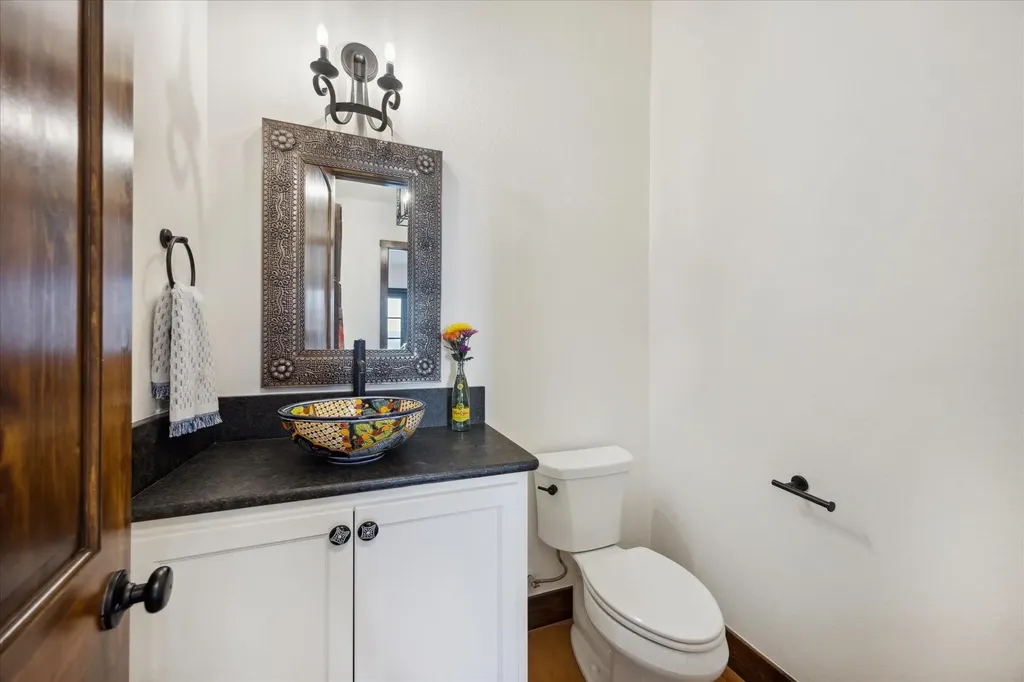 5400 Canyon Oaks Drive Lago Vista TX 78645