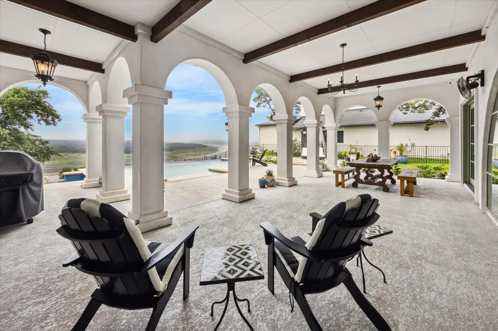 5400 Canyon Oaks Drive Lago Vista TX 78645