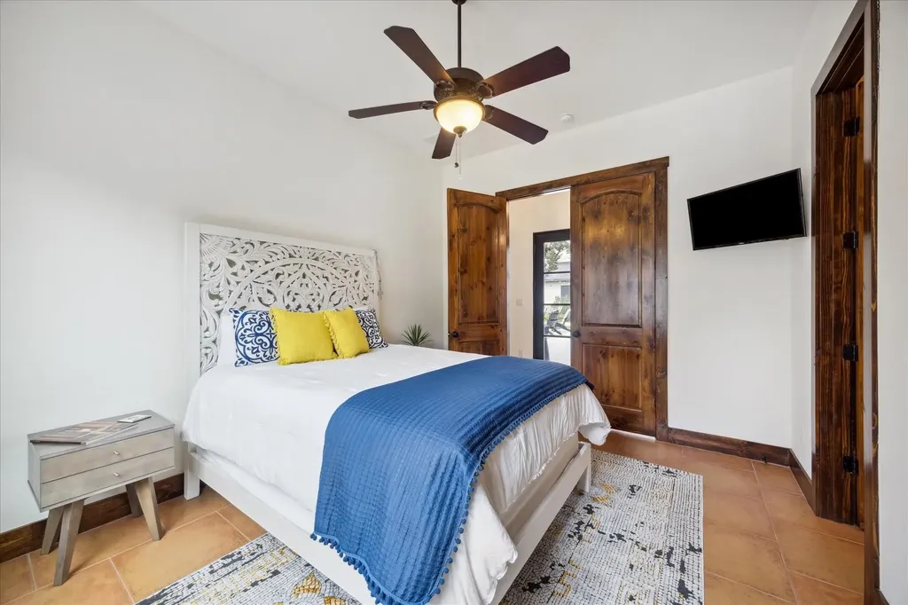 5400 Canyon Oaks Drive Lago Vista TX 78645