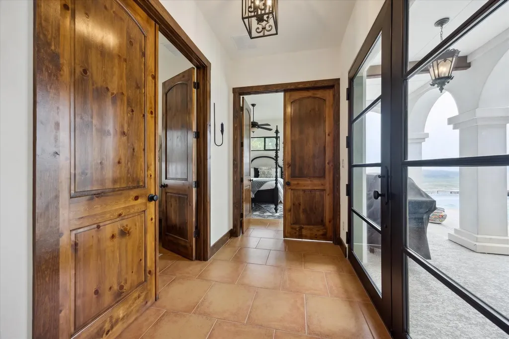 5400 Canyon Oaks Drive Lago Vista TX 78645