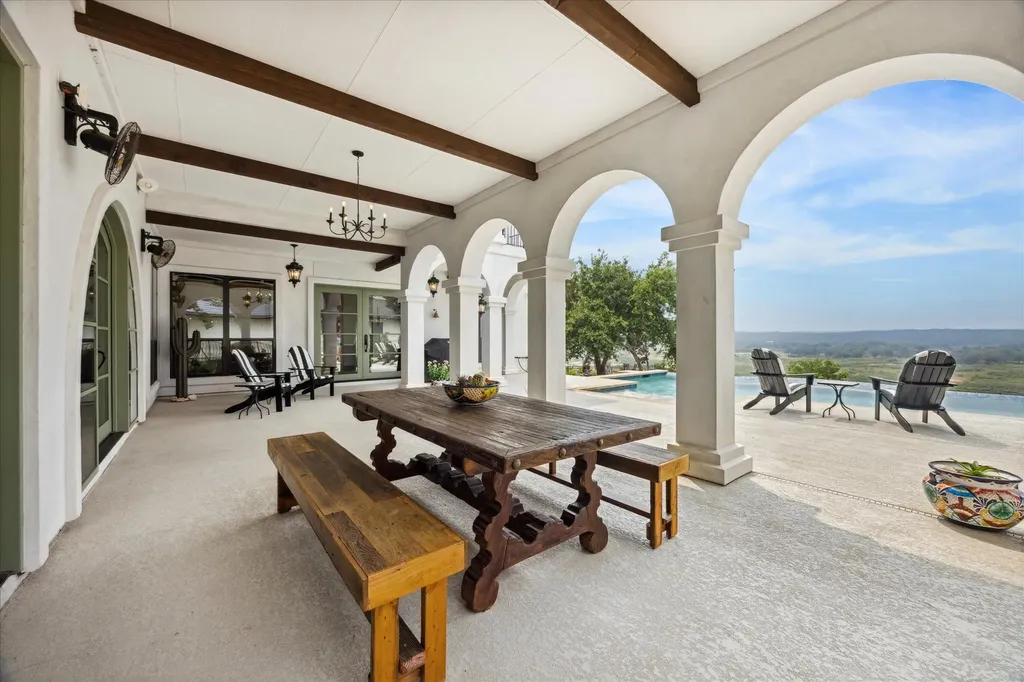 5400 Canyon Oaks Drive Lago Vista TX 78645