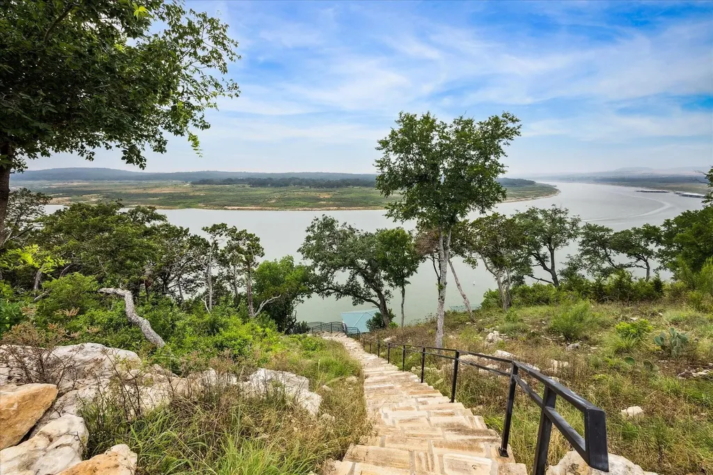 5400 Canyon Oaks Drive Lago Vista TX 78645