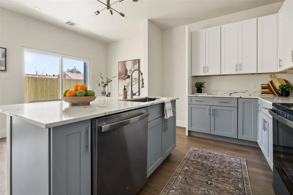 303 Hackberry Lane Austin TX 78753