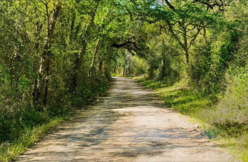 0 Cr 437 Harwood TX 78629