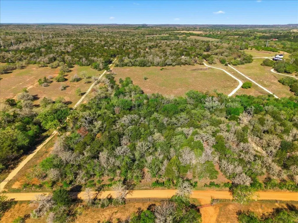 0 Cr 437 Harwood TX 78629