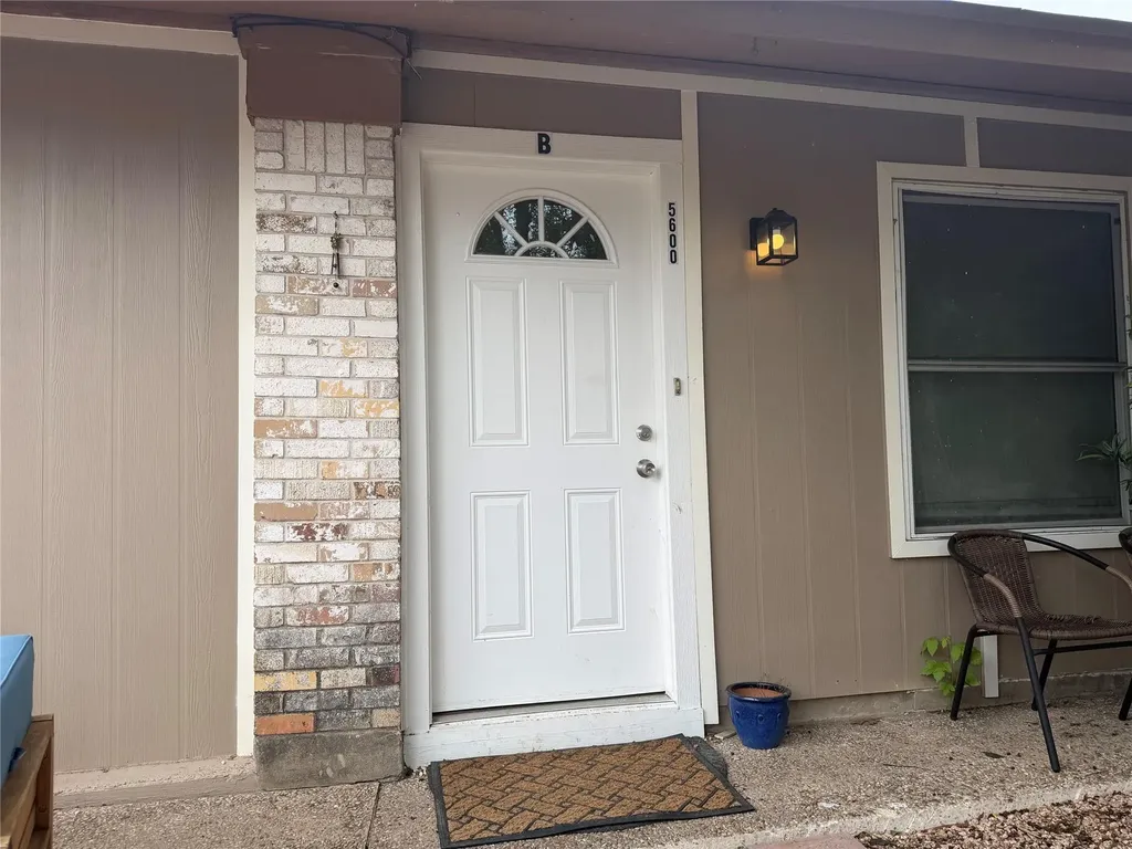 5600 Ponciana Drive Austin TX 78744