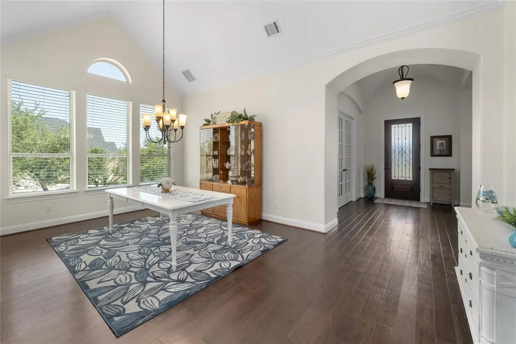 9400 Stratus Drive Dripping Springs TX 78620