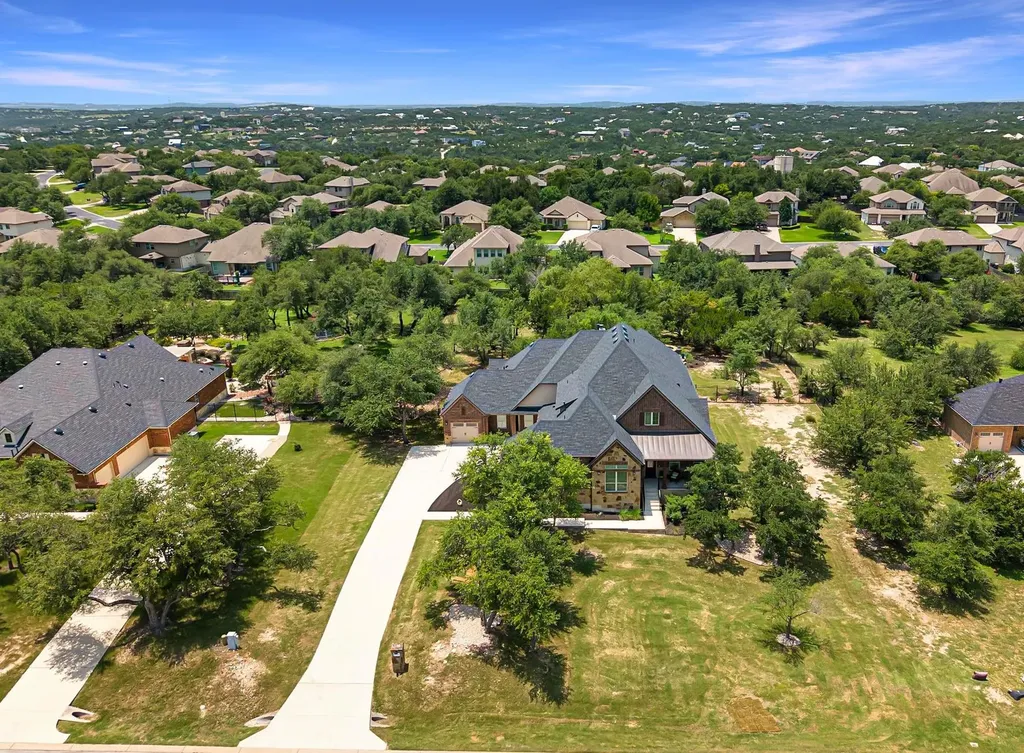 9400 Stratus Drive Dripping Springs TX 78620