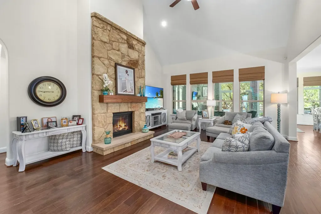 9400 Stratus Drive Dripping Springs TX 78620