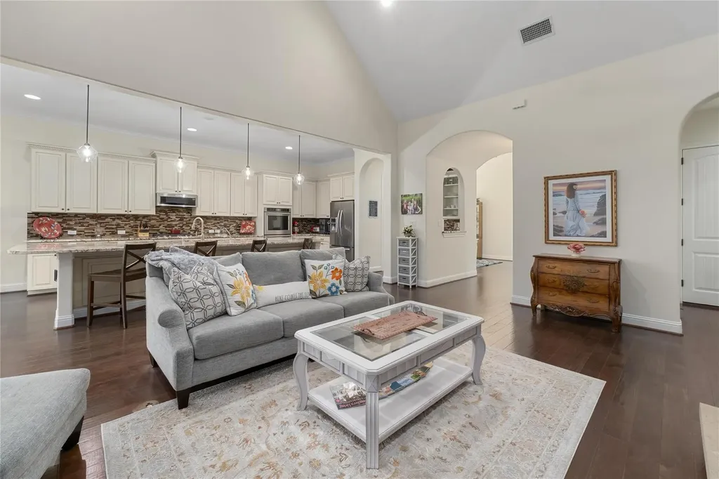 9400 Stratus Drive Dripping Springs TX 78620