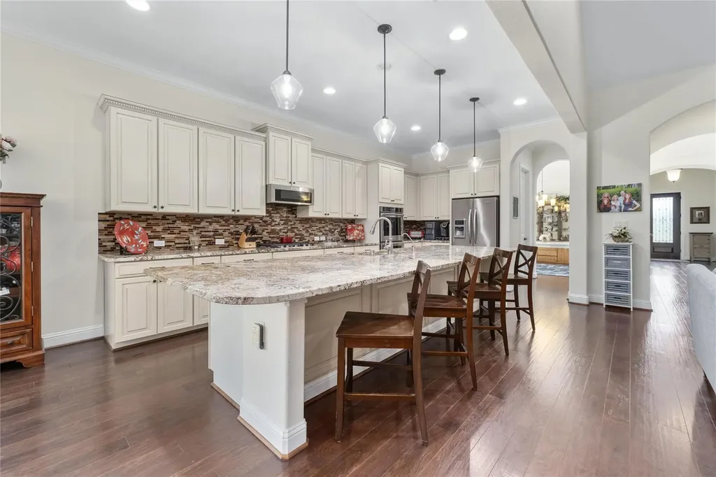 9400 Stratus Drive Dripping Springs TX 78620