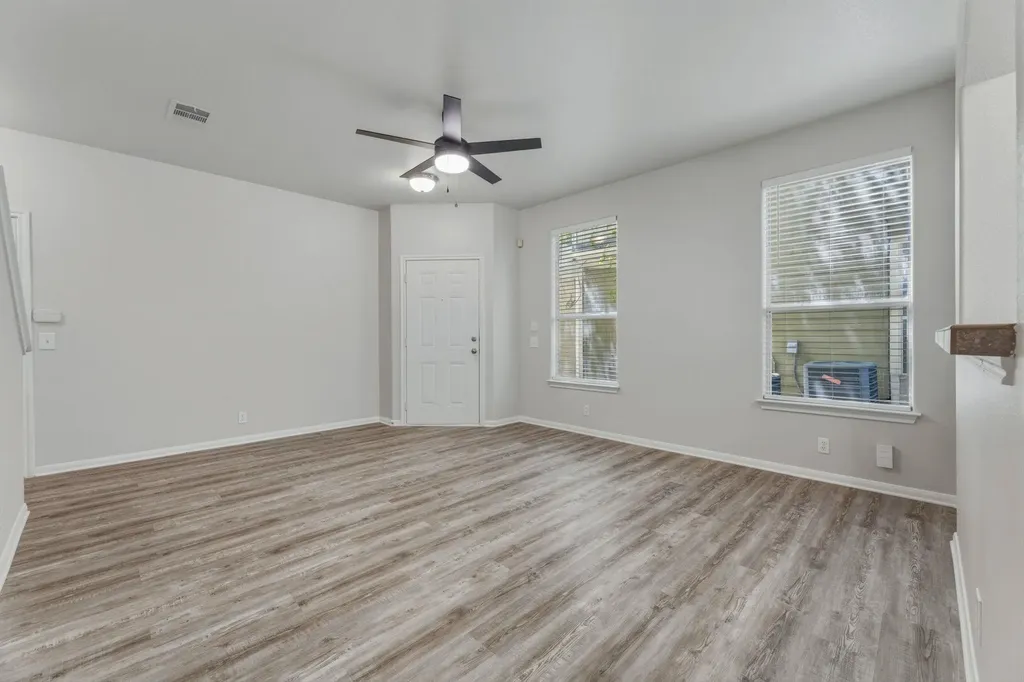 10608 Plains Trail Austin TX 78758