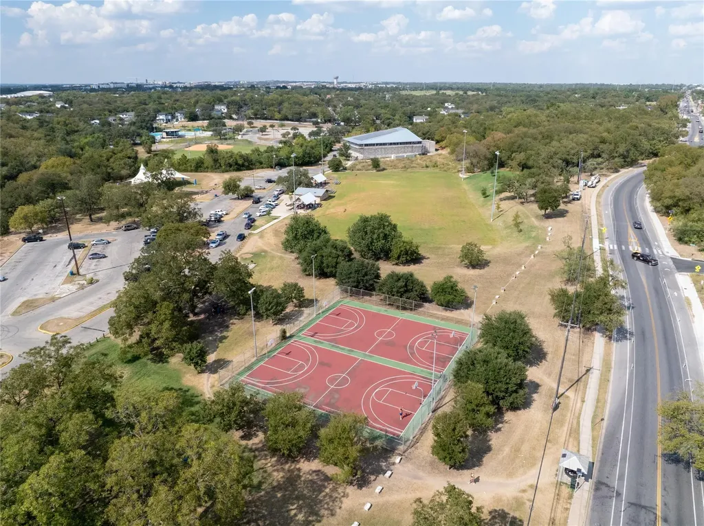 1112 Terry Drive Austin TX 78721