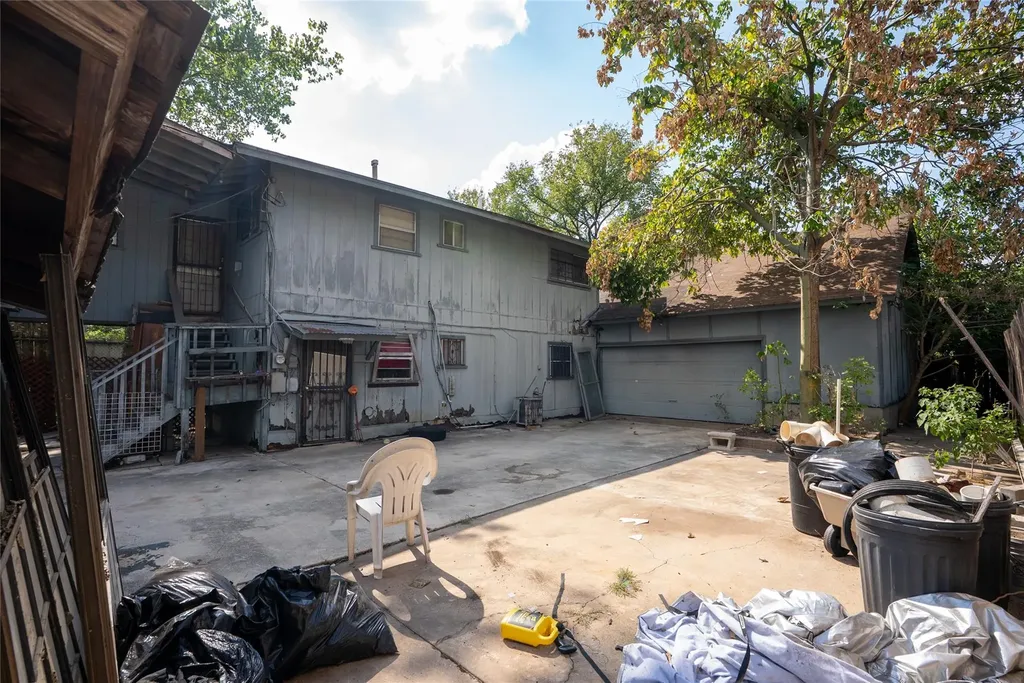 1112 Terry Drive Austin TX 78721
