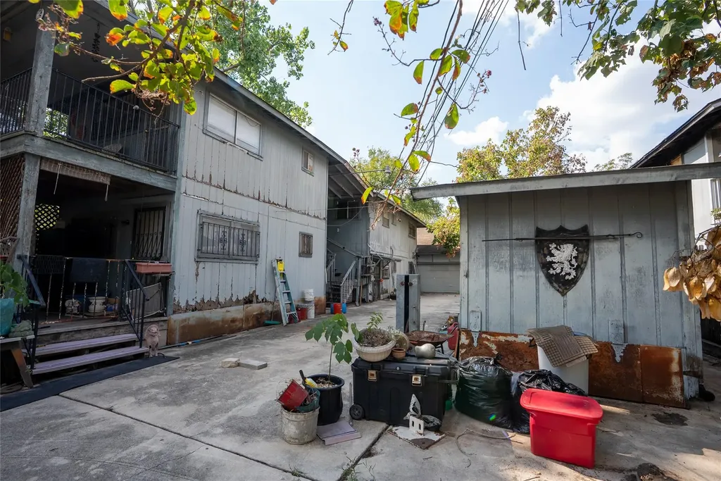 1112 Terry Drive Austin TX 78721