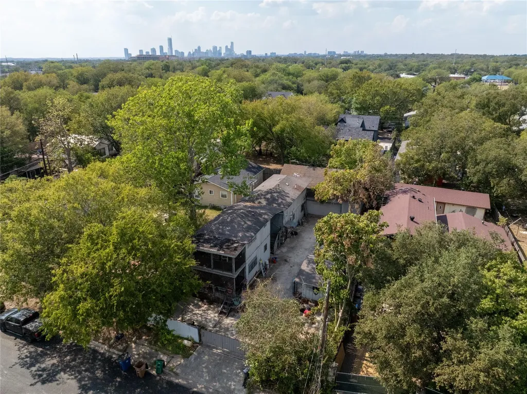 1112 Terry Drive Austin TX 78721