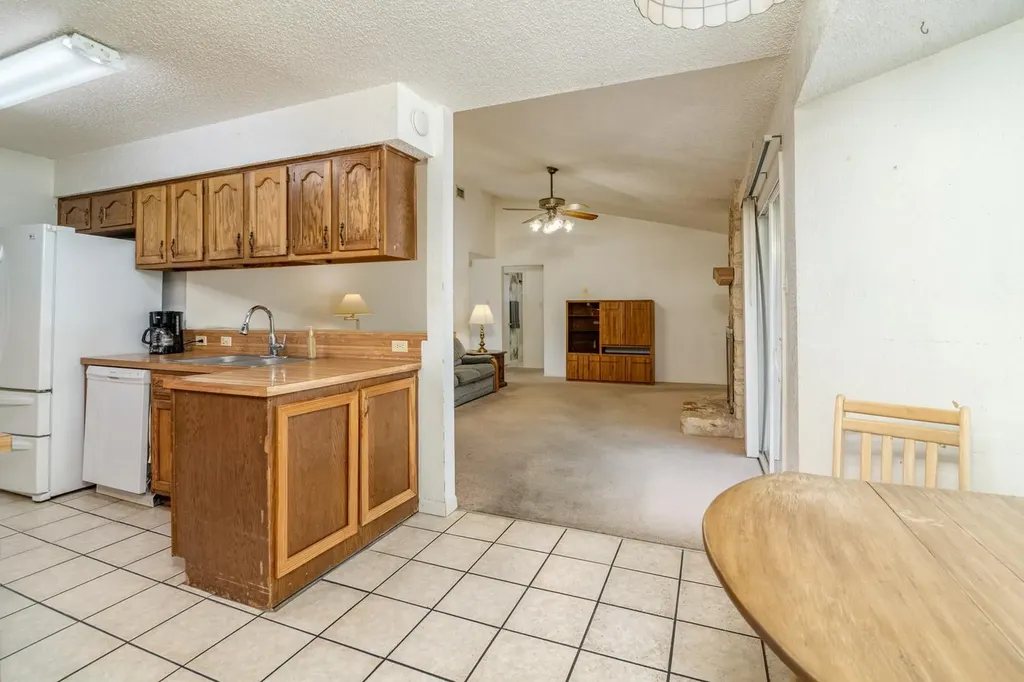 6106 Yellow Rose Cove Austin TX 78749